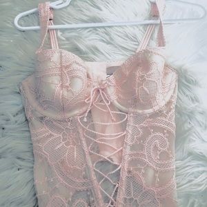 Light pink, lace corset 💕